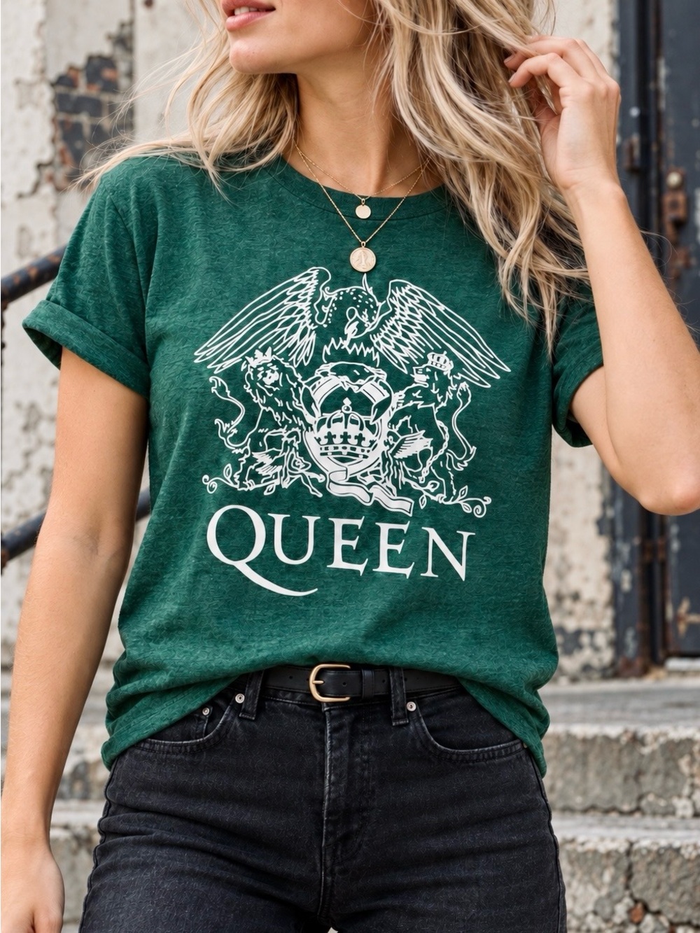 Queen Band Crest Graphic Tee Green Classic Rock T-Shirt Heather Medium